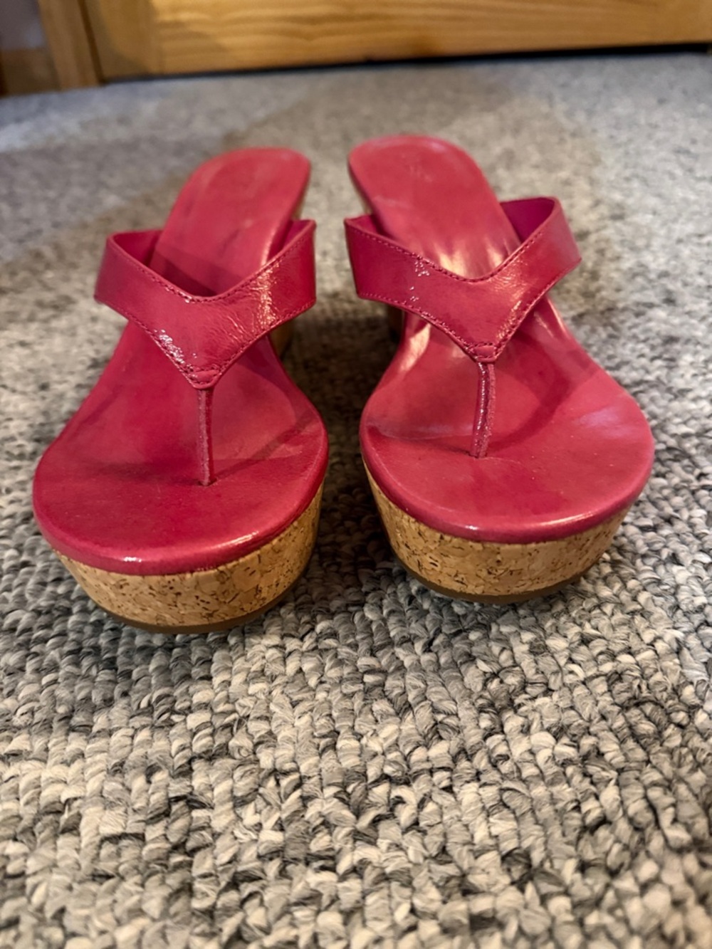 UGG Nastassia Hot Pink Cork Wedge Flip Flops Size 8 NWOT - Picture 4 of 6